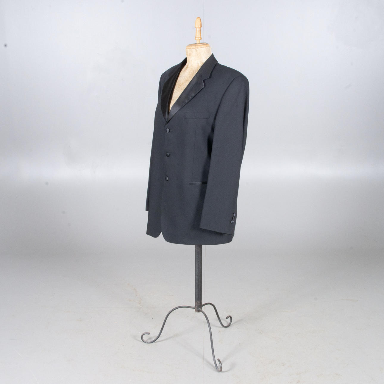 SMOKING, Lorenzo Italien.