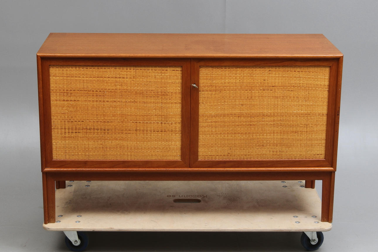 SIDEBOARD Alf Svensson, Bjästa Snickerifabrik, 1960-tal.