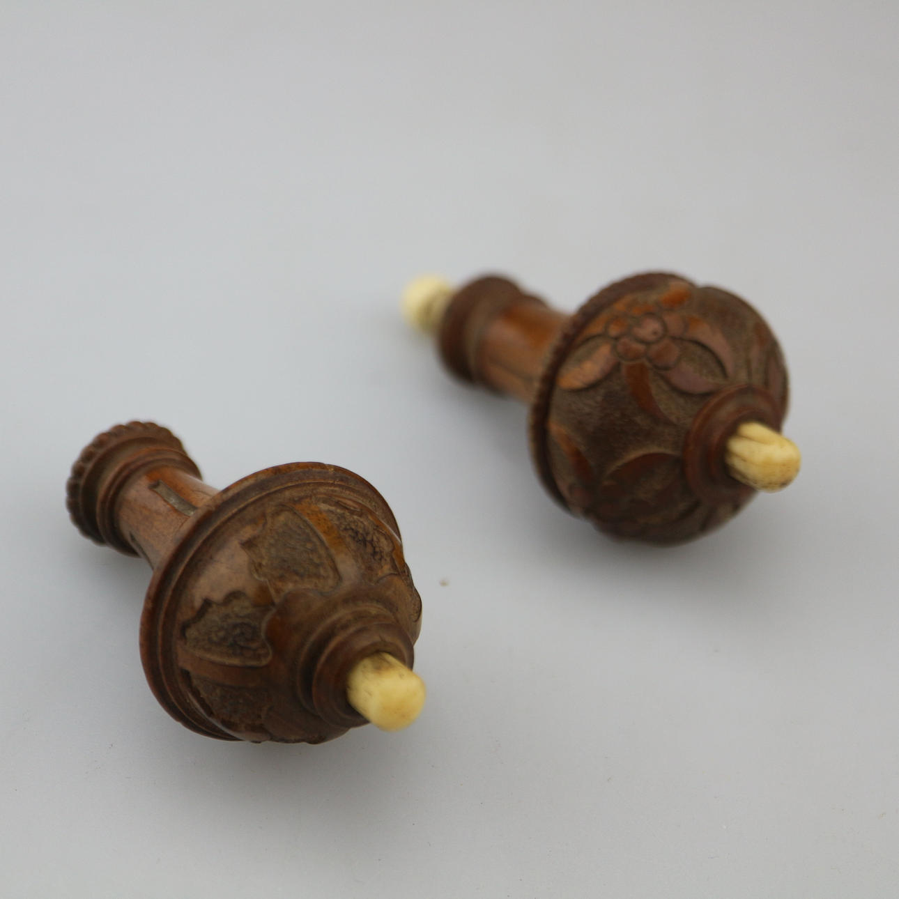 ANTIKE JUGENDSTIL TISCHKLINGEL.