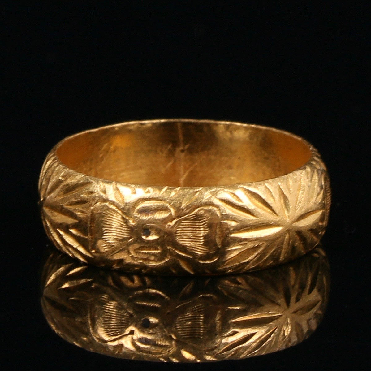 RING, 23k gold, 1907.