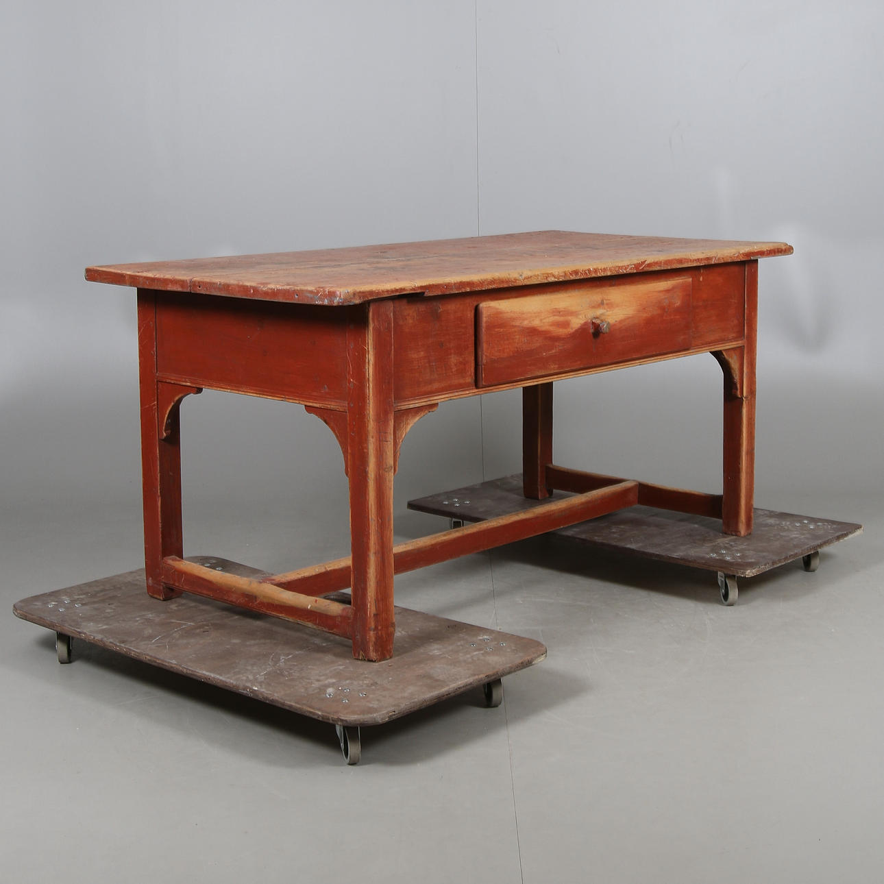 TABLE, commoner, painted wood, 17/1800s. Swedish Folk Art - Furniture ...