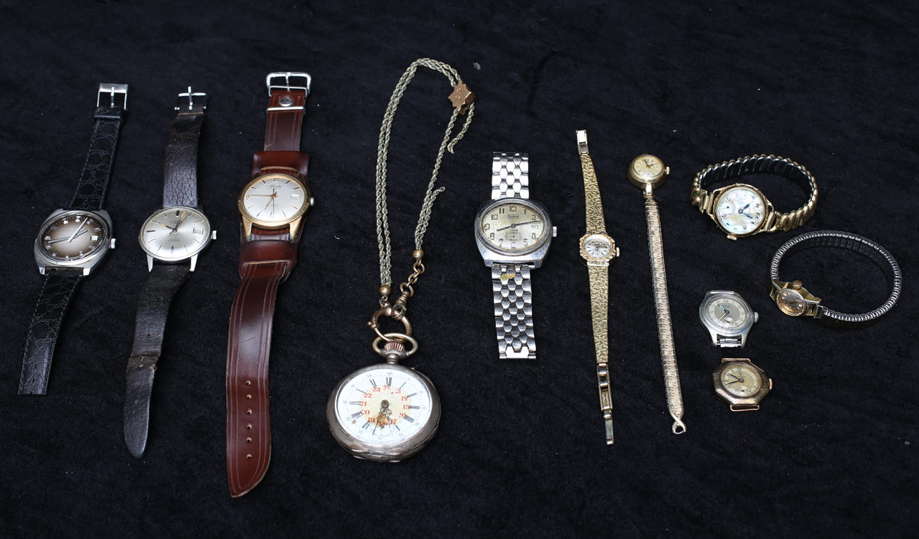 PARTI KLOCKOR, Div dam o herr.