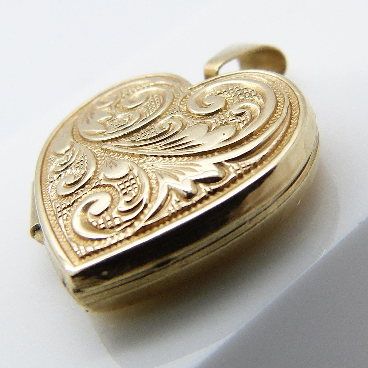 9-K-GOLD-HERZ-MEDAILLON-ANHÄNGER.