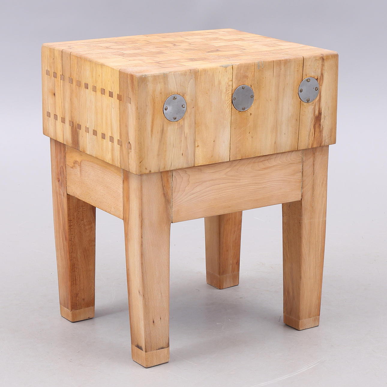 HUGGKUBBE, 1900-talets andra hälft.