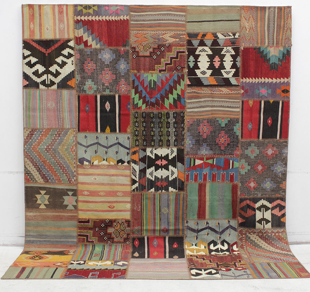 MATTA, Patchwork, 301 x 215 cm.