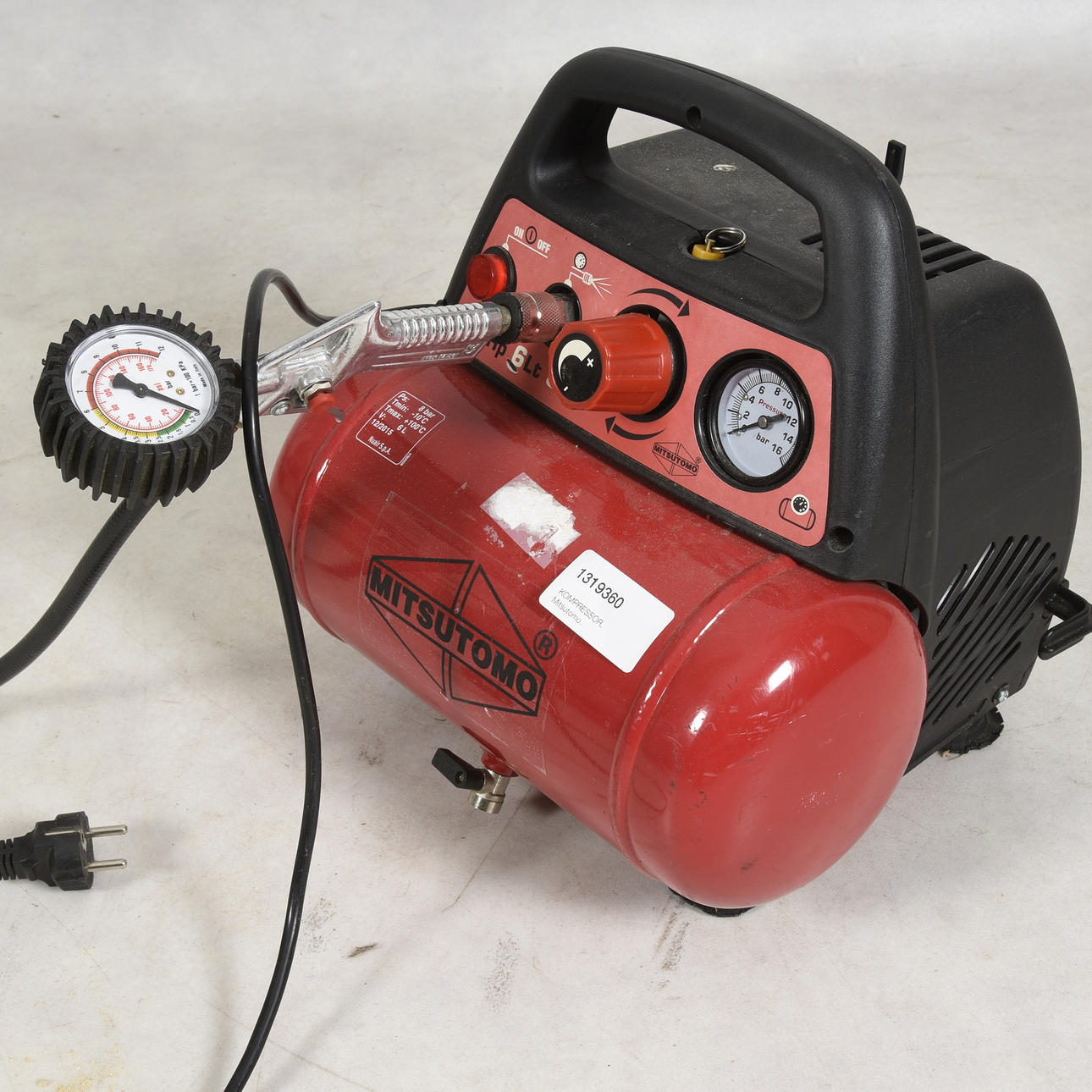 KOMPRESSOR, Mitsutomo.