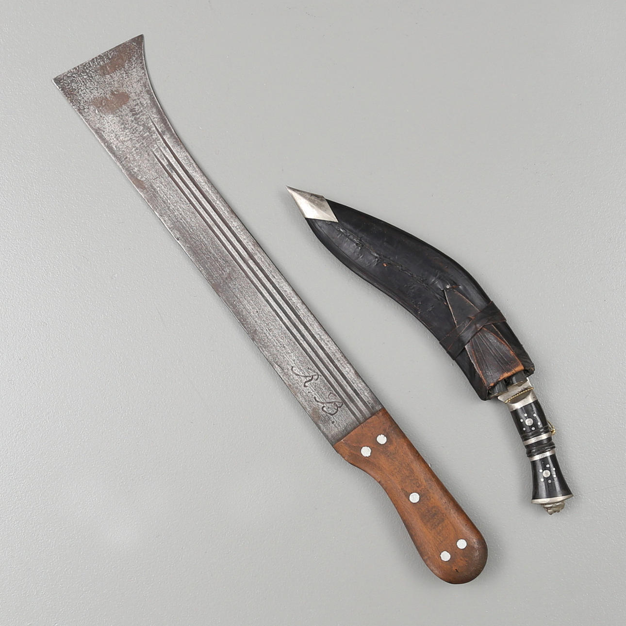 KUKRI og Tapanga Machete, 2 dele.