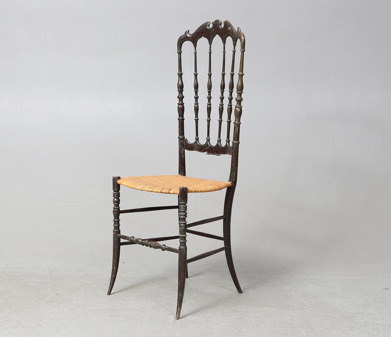 STOL, Chiavari modell, 1900-tal.