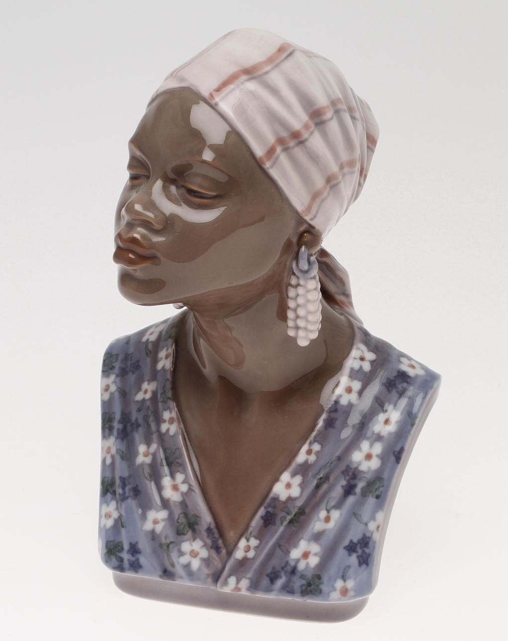 FIGURIN, Orientalisk kvinna, porslin, Dahl Jensen, nr. 1211, Danmark.