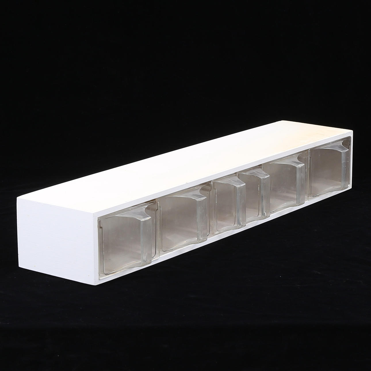 KRYDDHYLLA, "Reda", trä, plast.