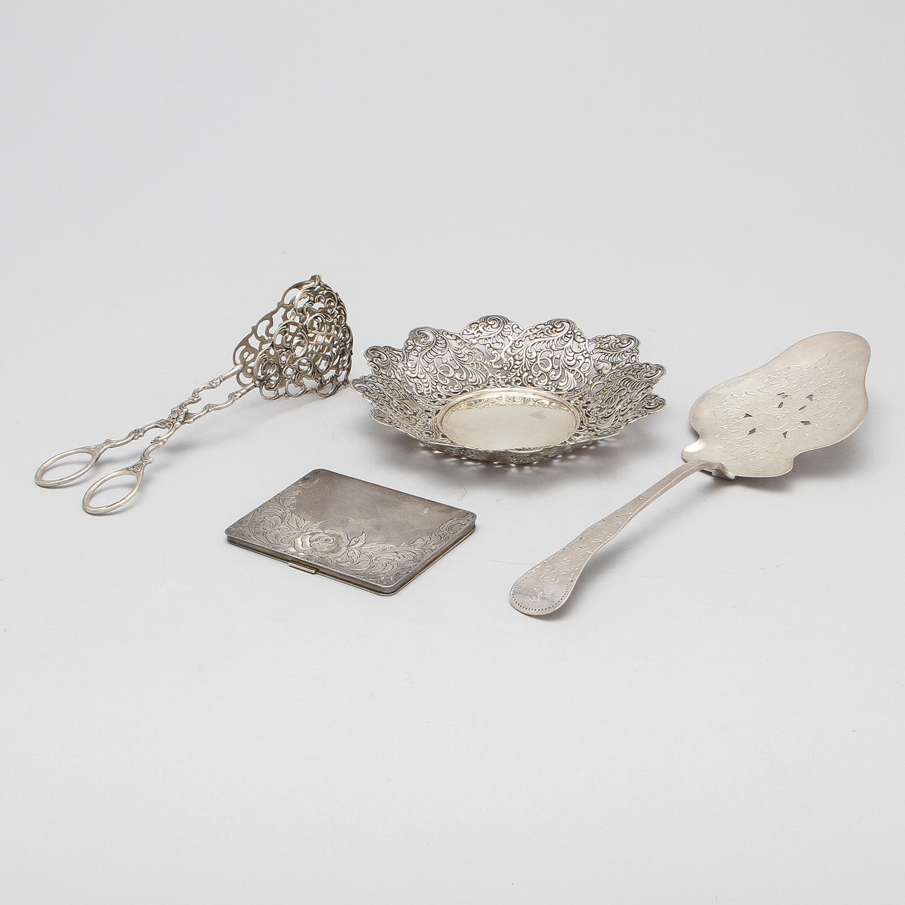 SILVER, 4 delar, ca 430 gram brutto.