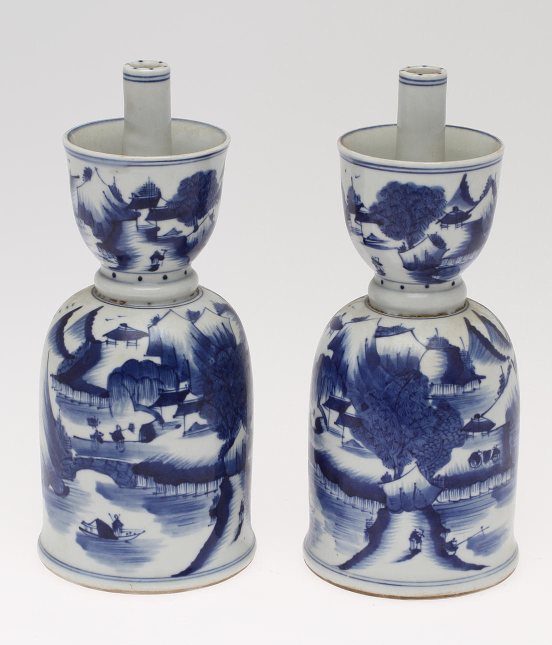 OLJELAMPOR 2 st, porslin, Kina.