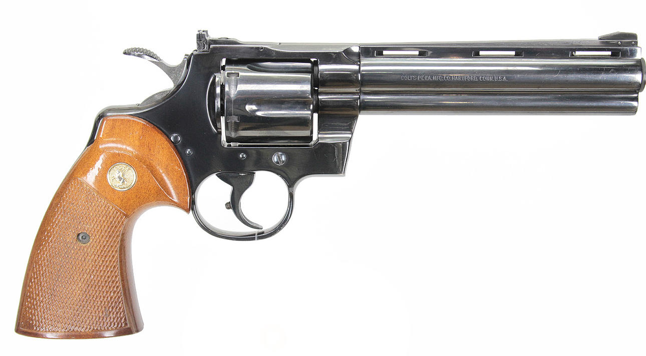 178. REVOLVER, Americano, Double Action, marca Colt, modelo Python, calibre .357 Magnum, número de pedido 71917E, número SE SE0212397.