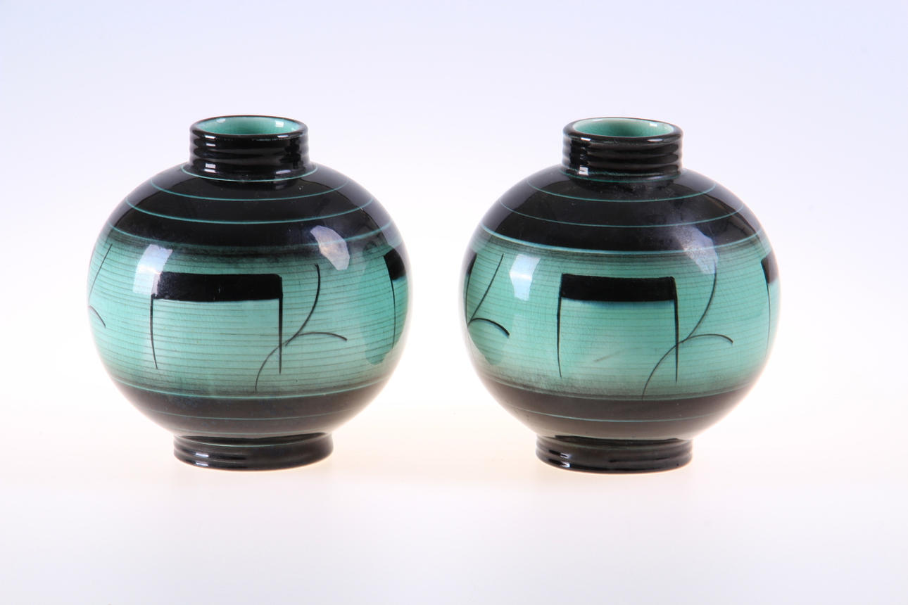 VASER, 2 st, Ilse Claesson "Serie V".