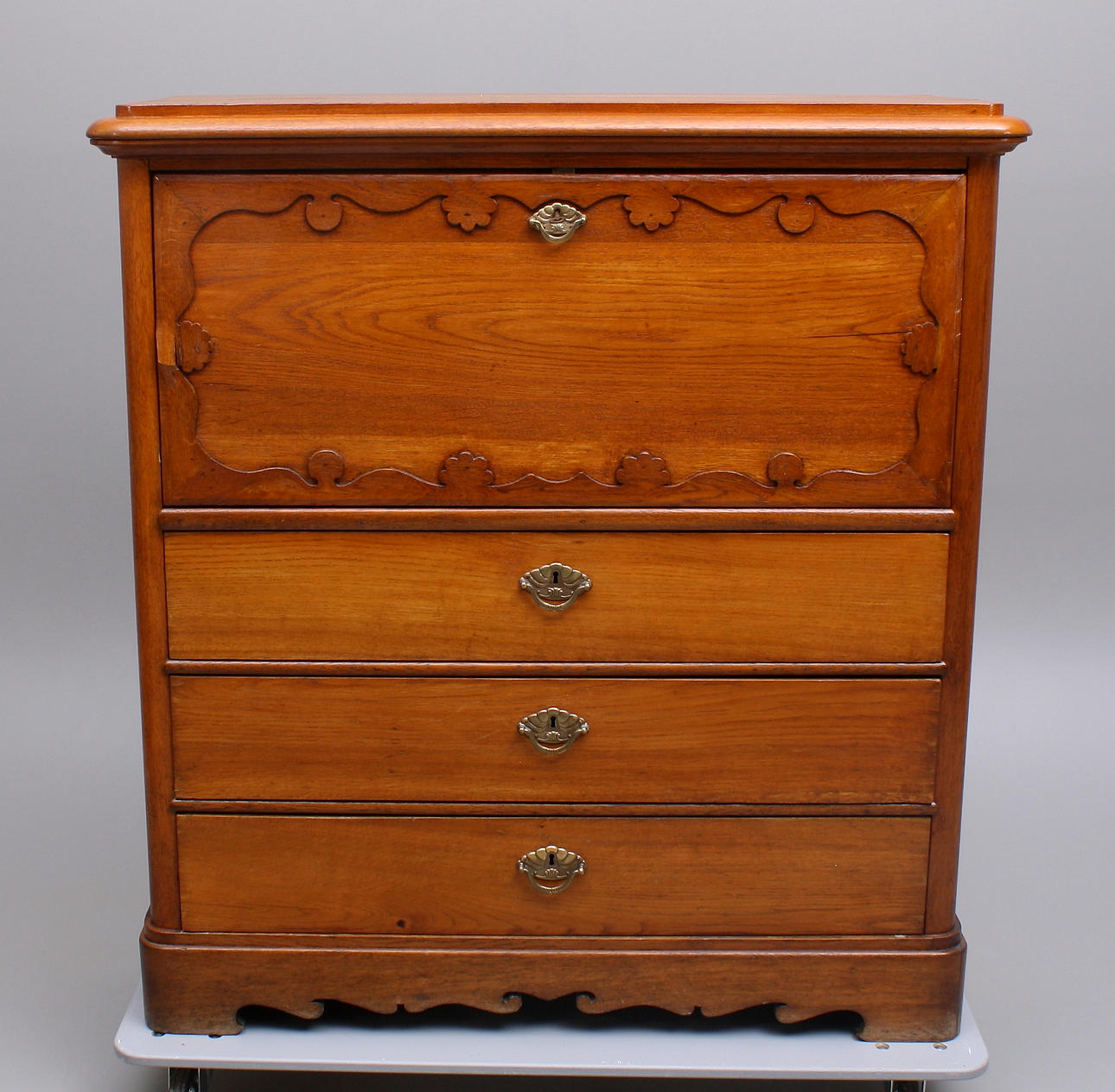 CHIFFONJÉ, lackat trä, 1800-/1900-tal.