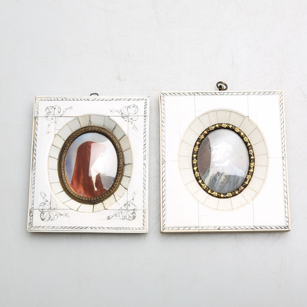 MINIATYRRAMAR med tryck, ca 1900.