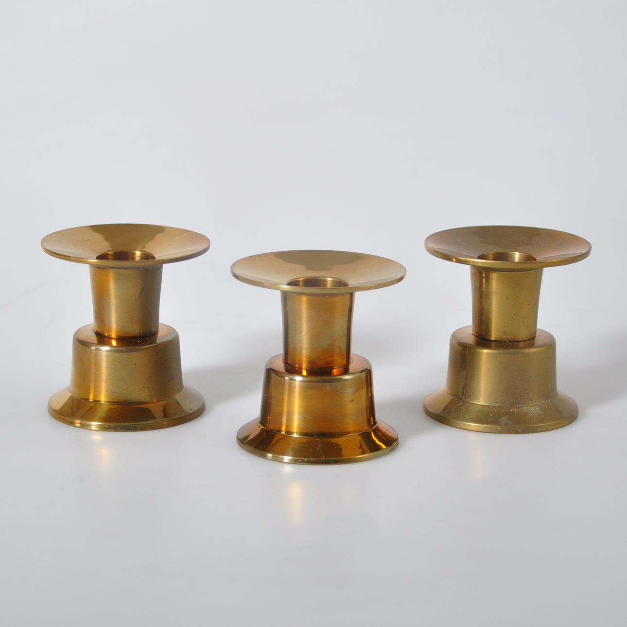 ROLF KARLSSON. KYNTTILÄT, 3 kpl, messinki.