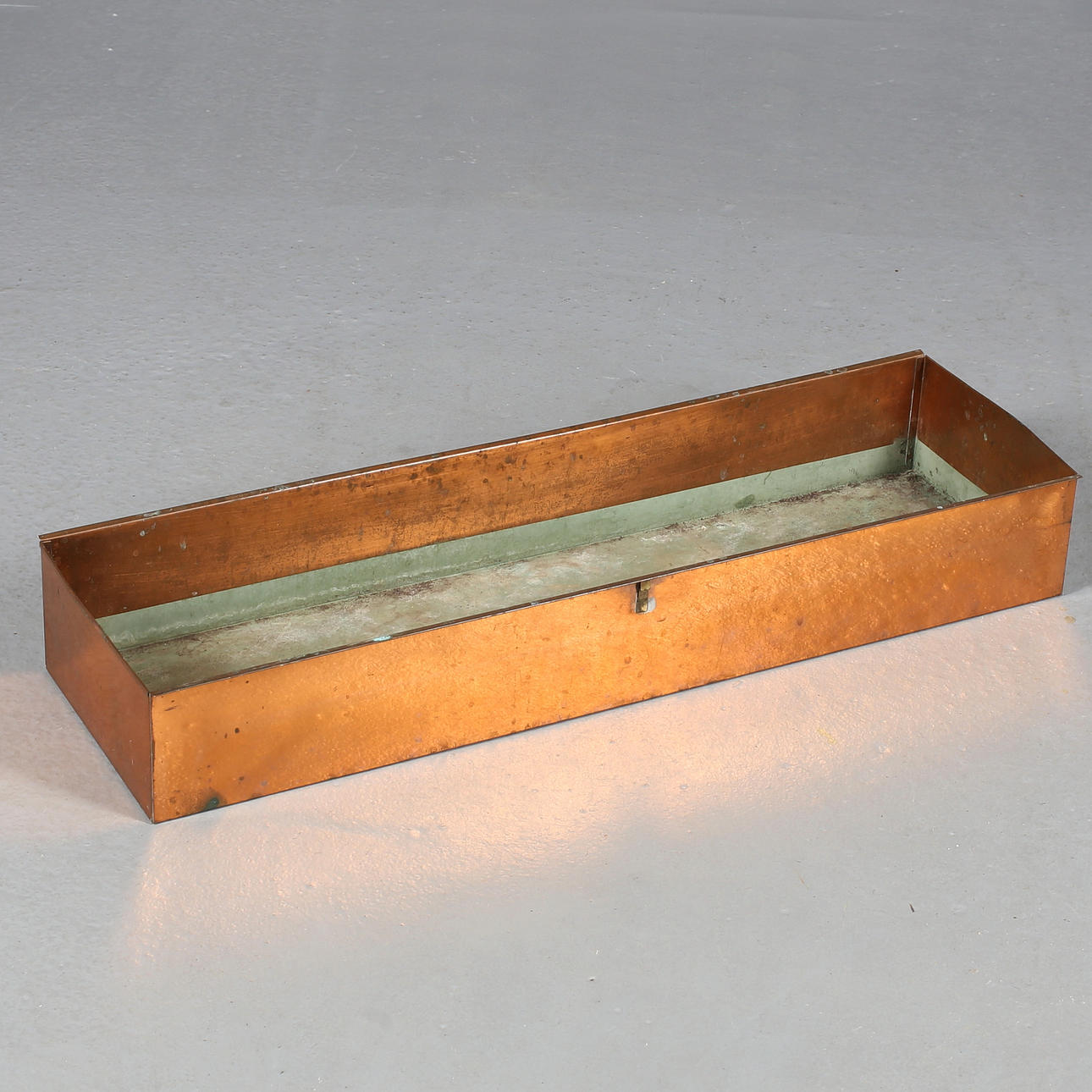 FLOWER BOX, copper, 1900s.