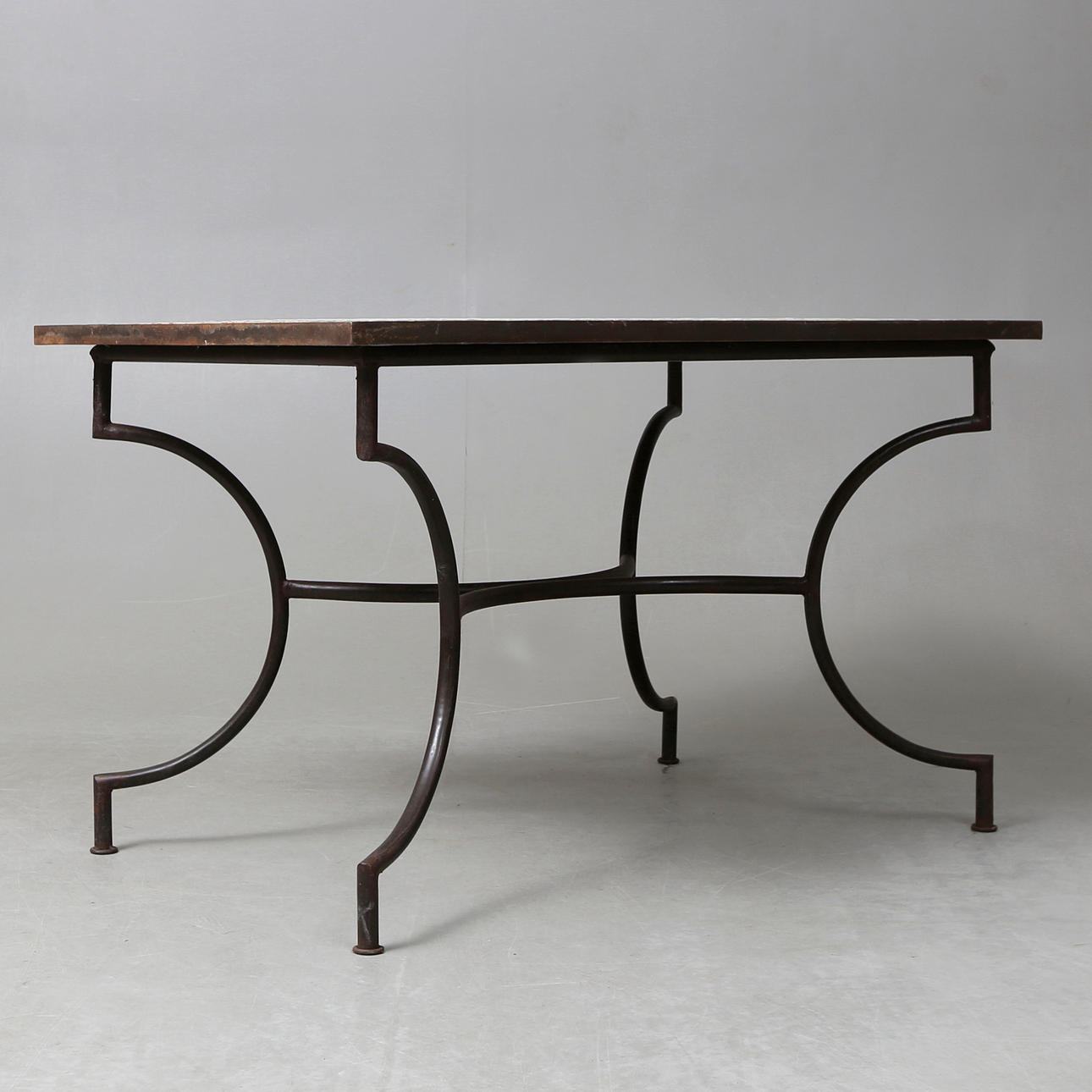 PÖYTÄ/PUUTARHAPÖYTÄ, moderni valmistus, Marokko.