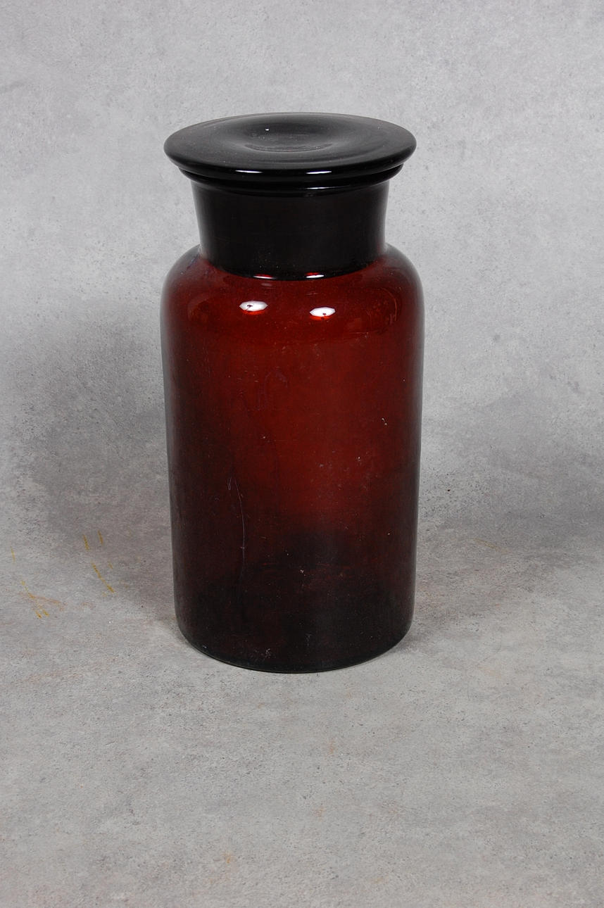 APOTEKSBURK, glas ,1900-talets början.