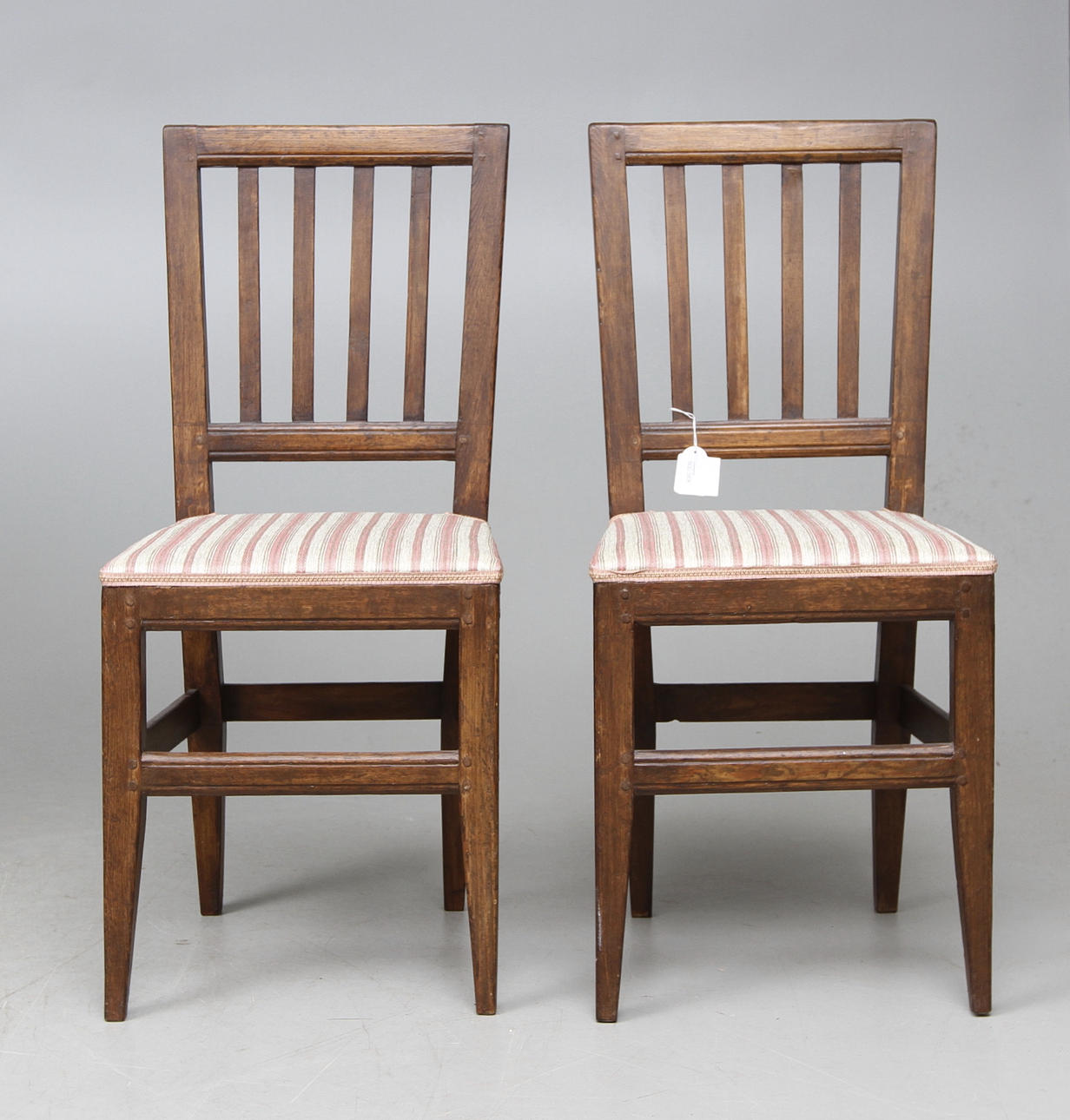 STOLAR, ett par, Gustavianska provinsarbeten, 1800-tal.