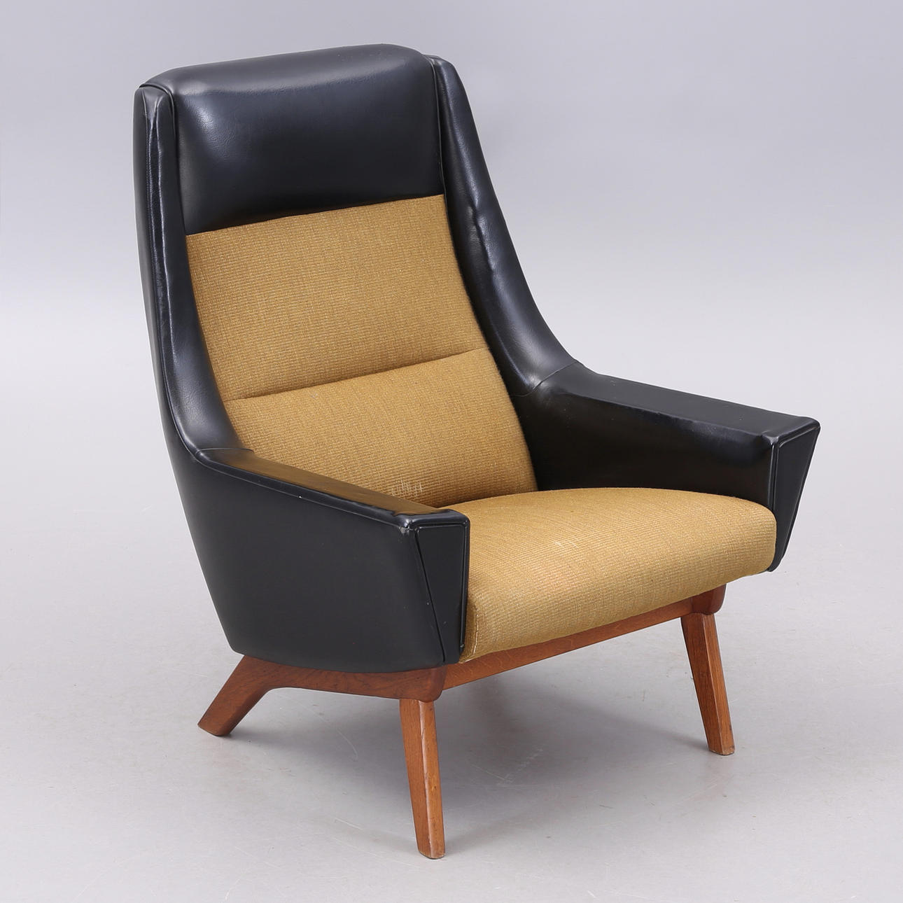 FÅTÖLJ, tyg/galon, 1950-tal.