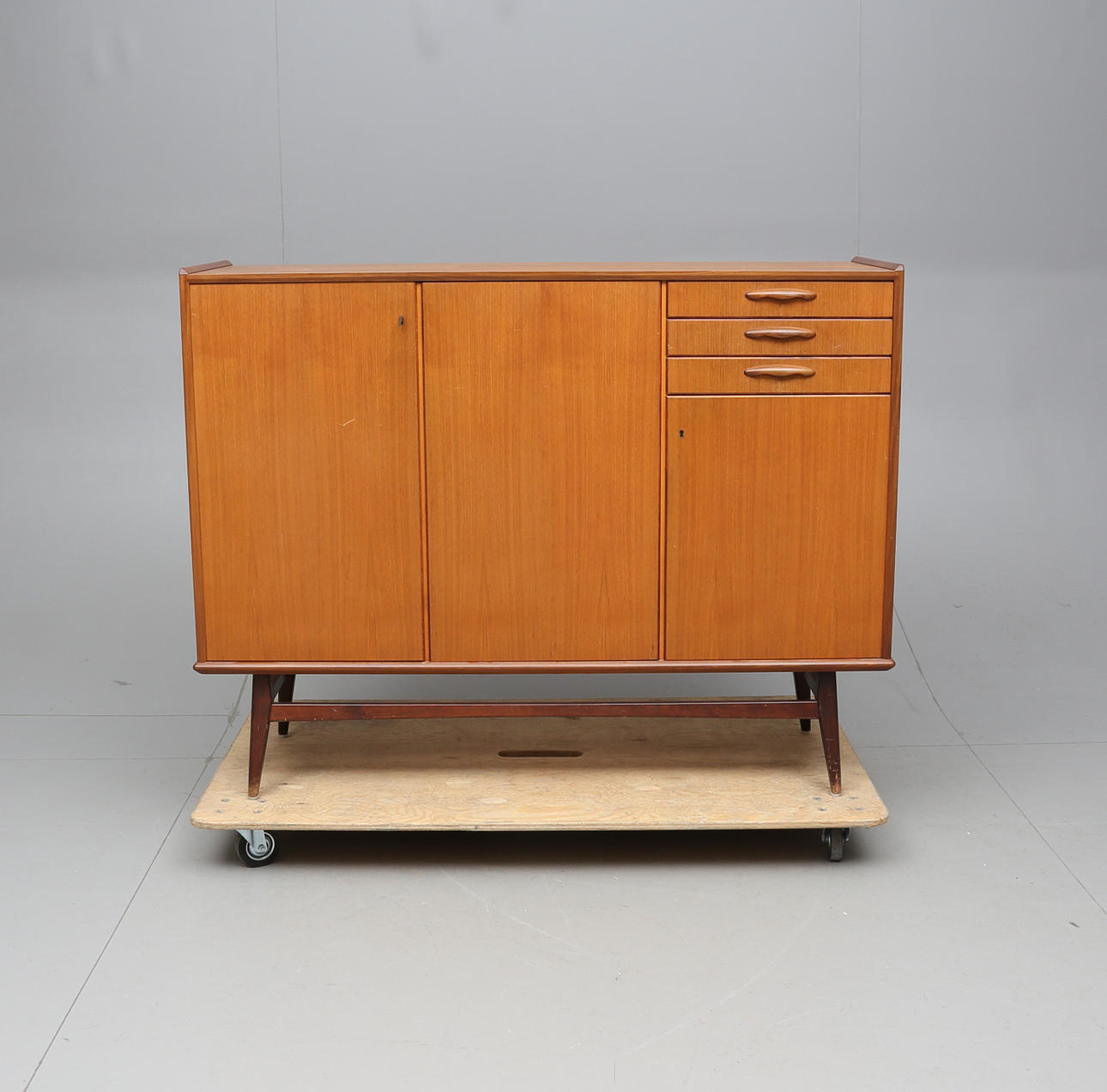 SENKKI. Teak, Ruotsi, 1960-luku.