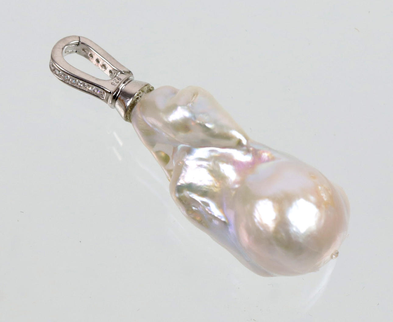 STORT PERLEOPHÆNG, DRAGEPEARL CLIP-PENDEL, SØLV 925.