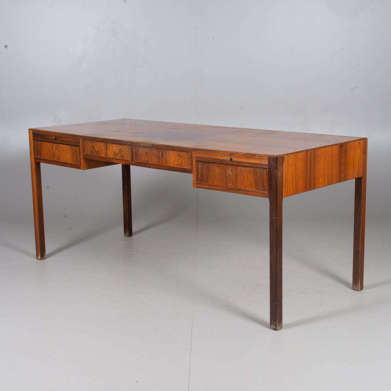 SKRIVBORD, jakaranda, 1960-tal.