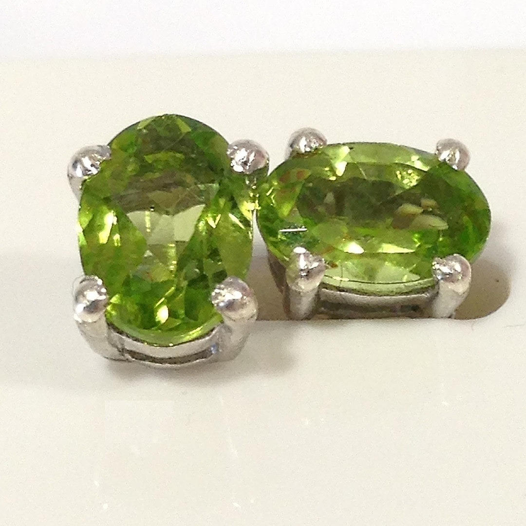 PENDIENTES PERIDOTO PIEDRAS PRECIOSAS.