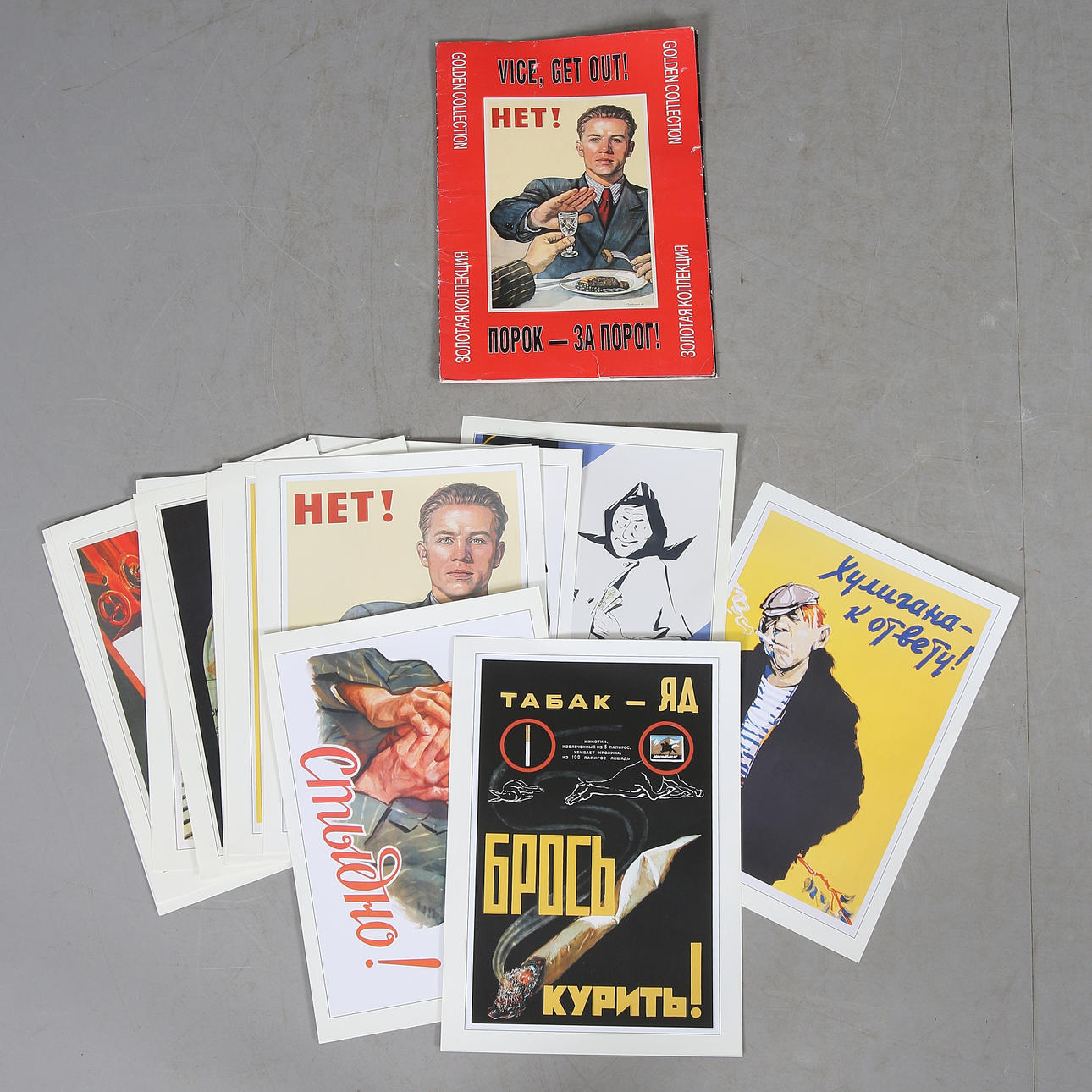 PLAKATER i MAPPE, 21 stk. Sovjetisk Propaganda, Moskva, 2005.