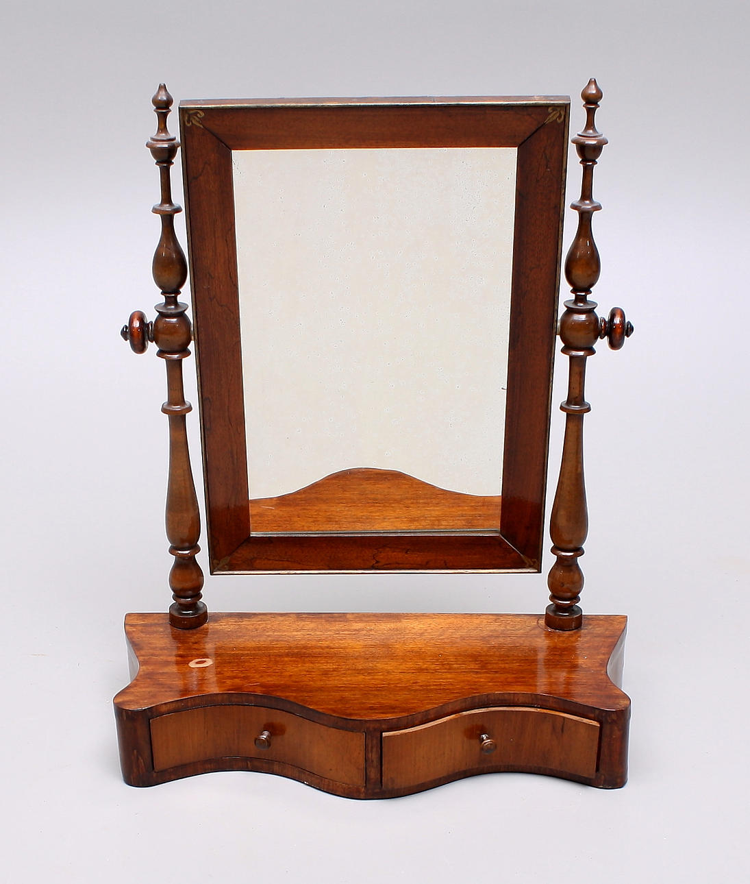 LÅDSPEGEL, trä, nyrenässans, sent 1800-tal.