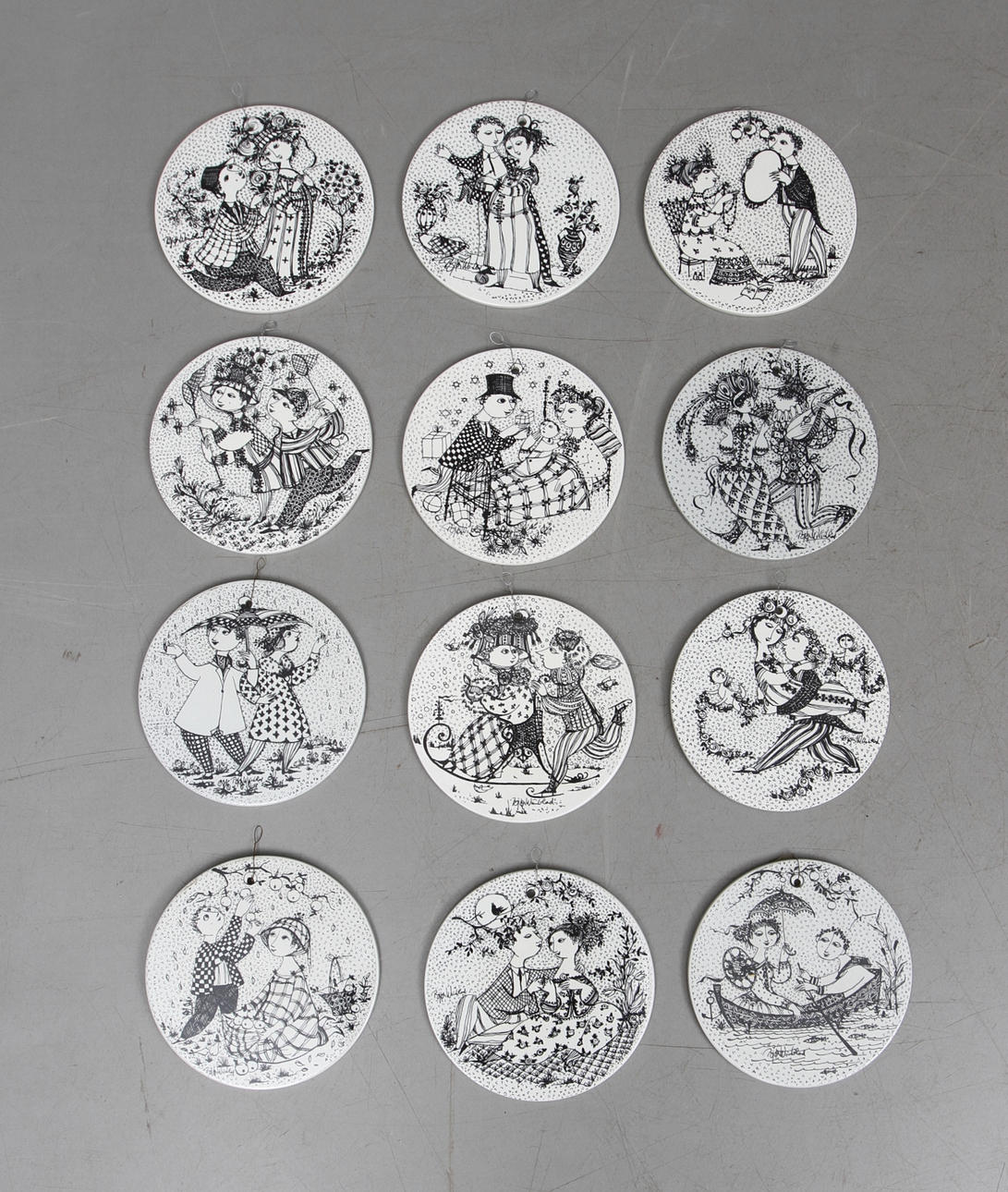 PLAKETTER, 12 st, porslin, Björn Winblad, Nymölle, Danmark.