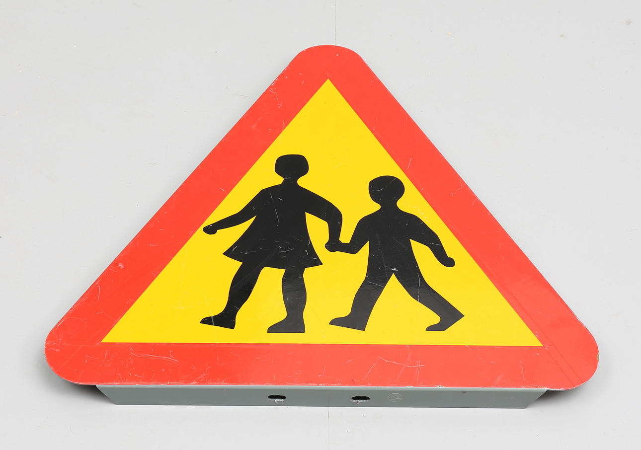 TRAFFIC SIGN "warning for children".