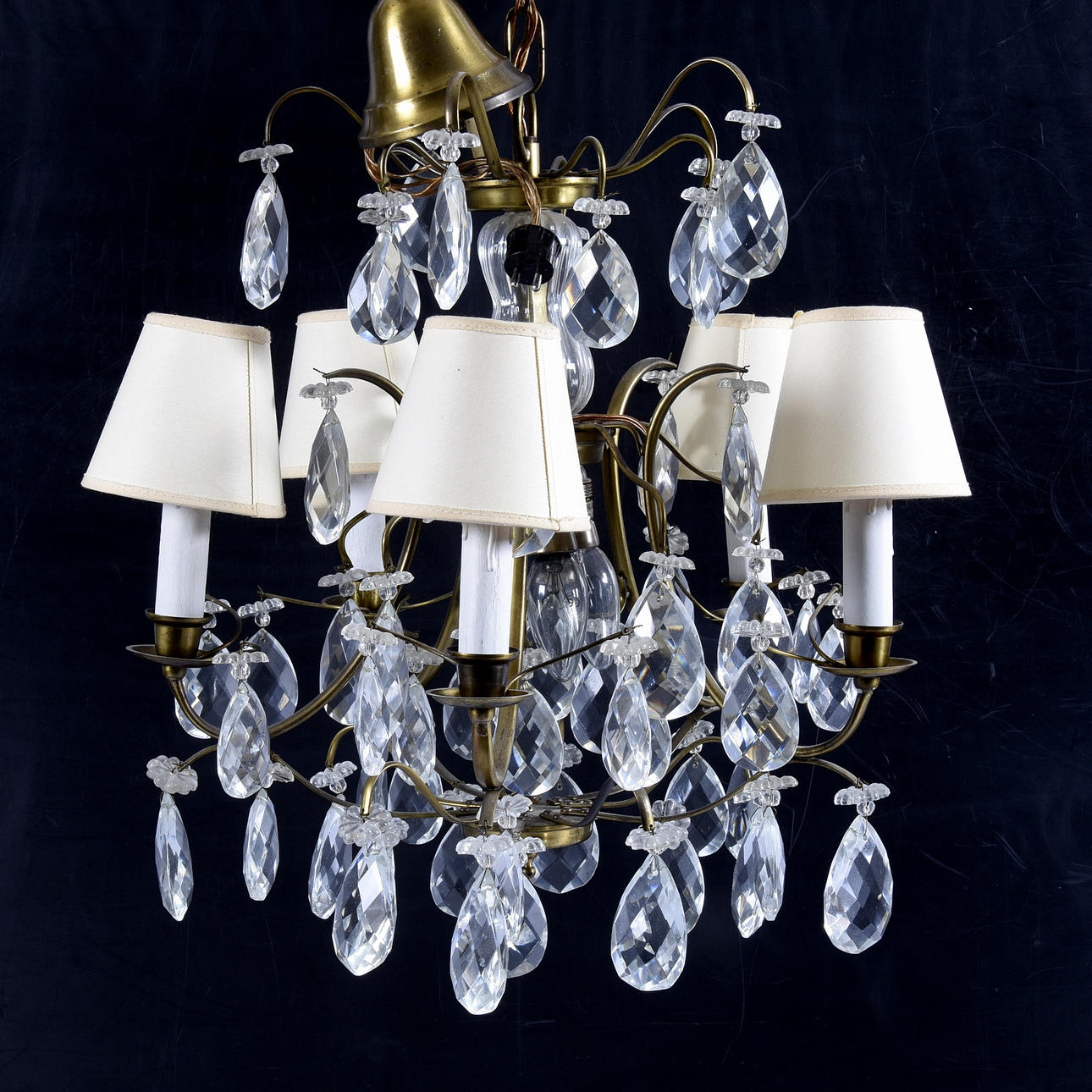 TAKKRONA med prismor, 1900-tal.