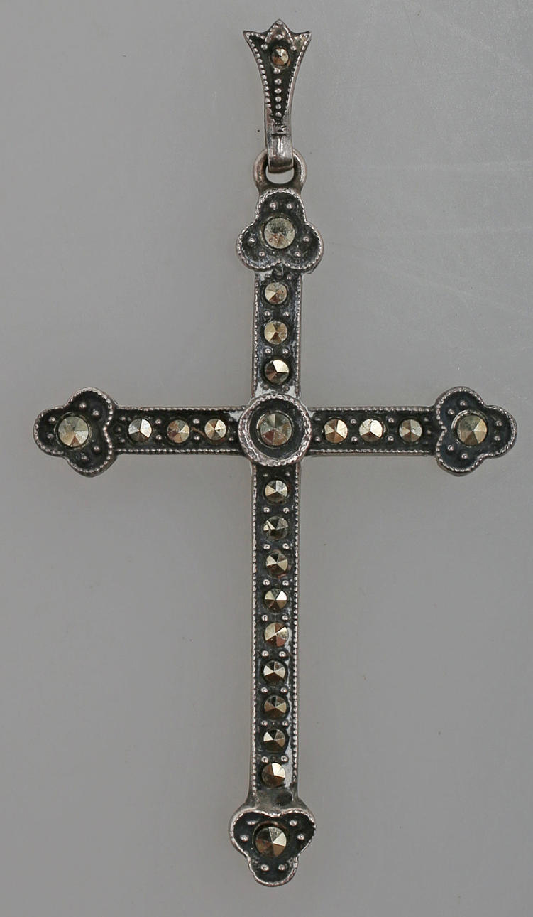 KORS MED MARKASITER, sterlingsilver, 1900-tal.