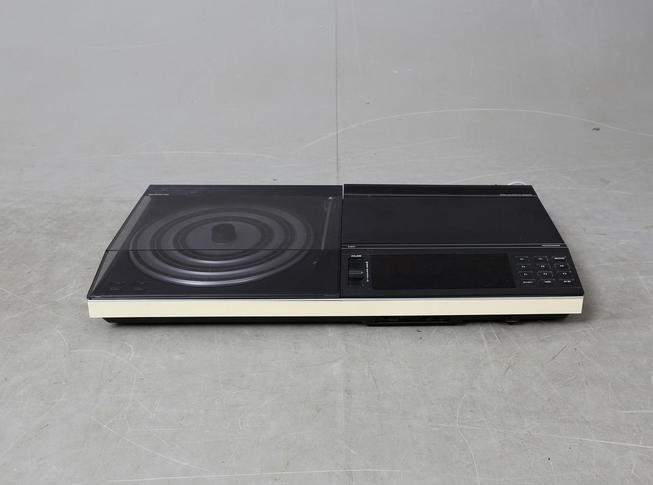 MUSIKINDSTILLING, BEOCENTER 5000, Bang & Olufsen.