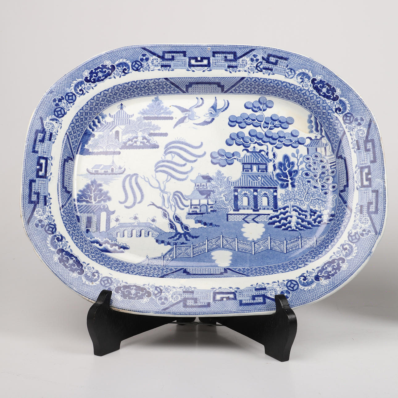 STEKFAT, 2 stycken, "Willow", porslin, England.