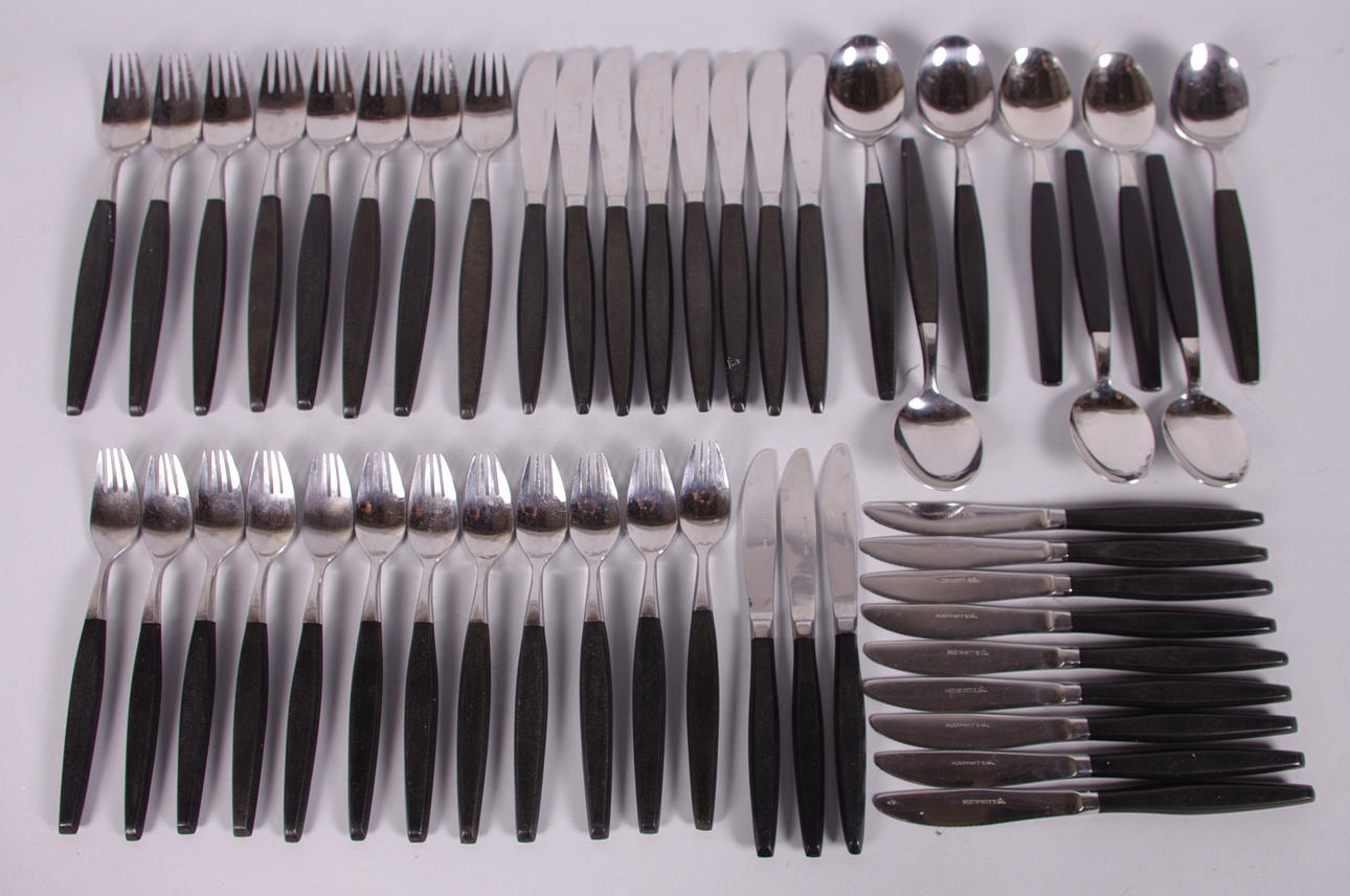 BESTICK med bakelithandtag.