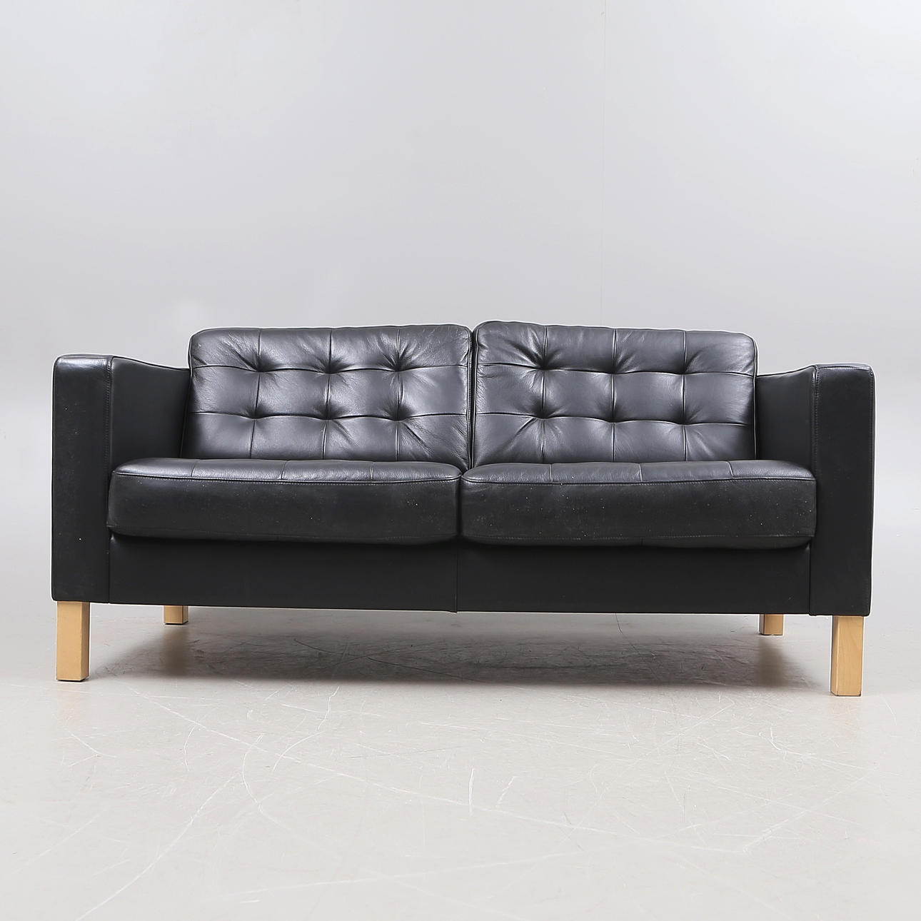 SOFFA, svart, IKEA "Landskrona" samtida.