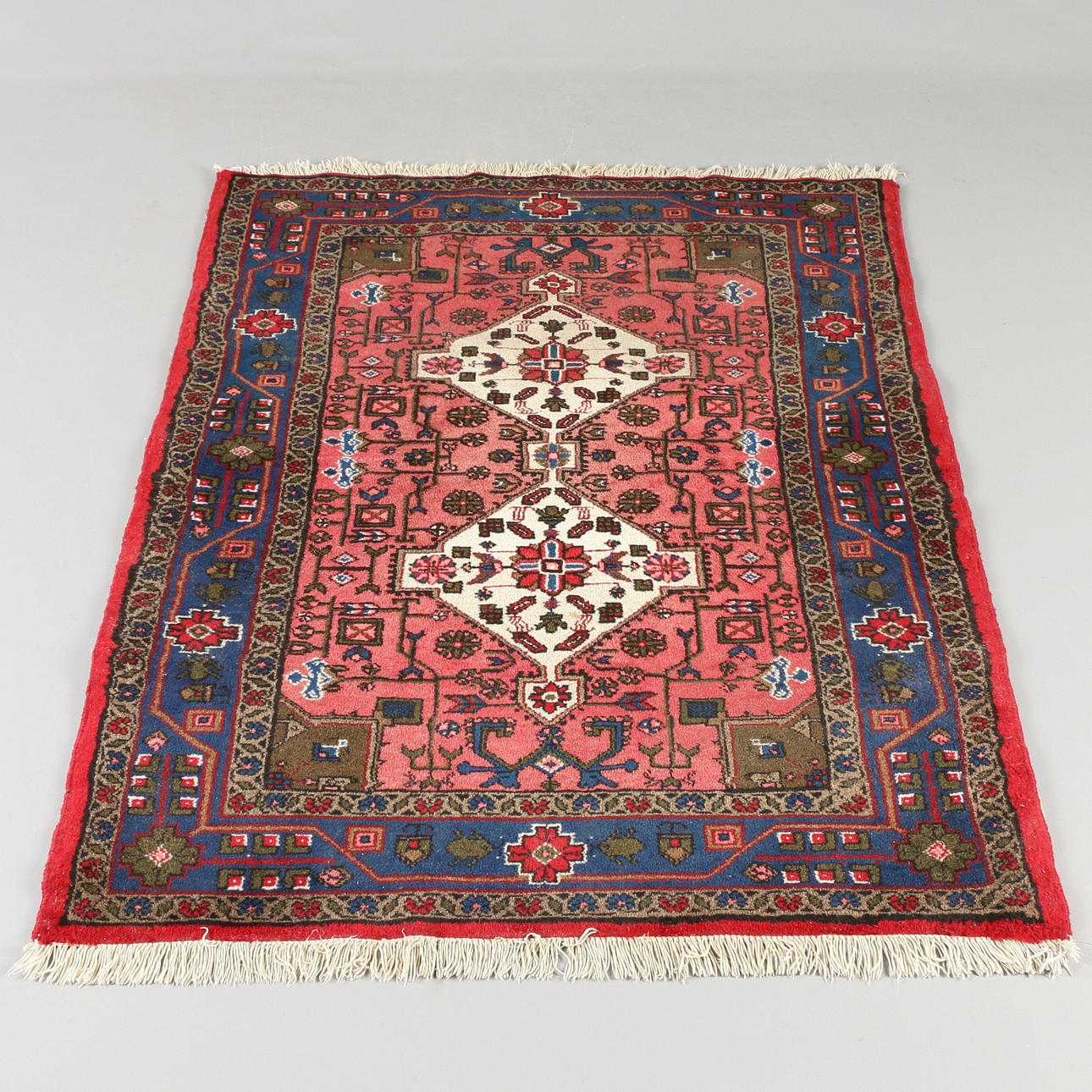 TÆPPE, Kolyai, Iran, 157 x 102 cm.