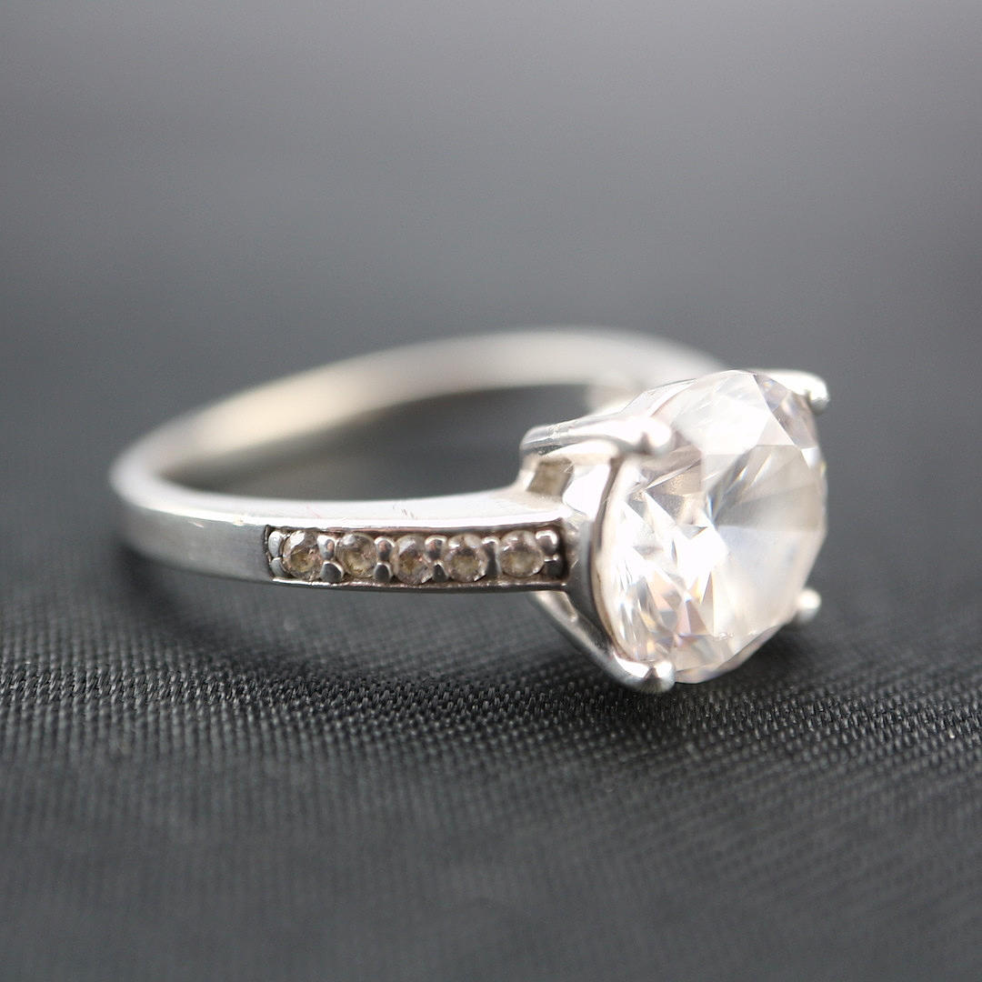 925 STERLING HOPEA SORMUS ZIRKONIA.