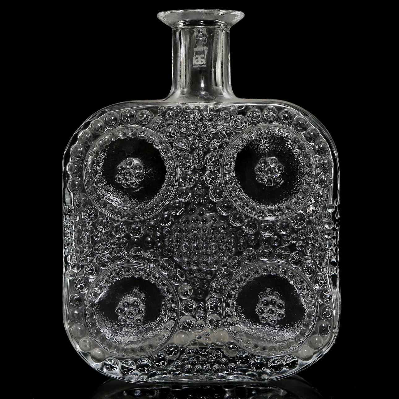 NANNY STILL. PULLO "Grapponia" lasia, 1900-luku.