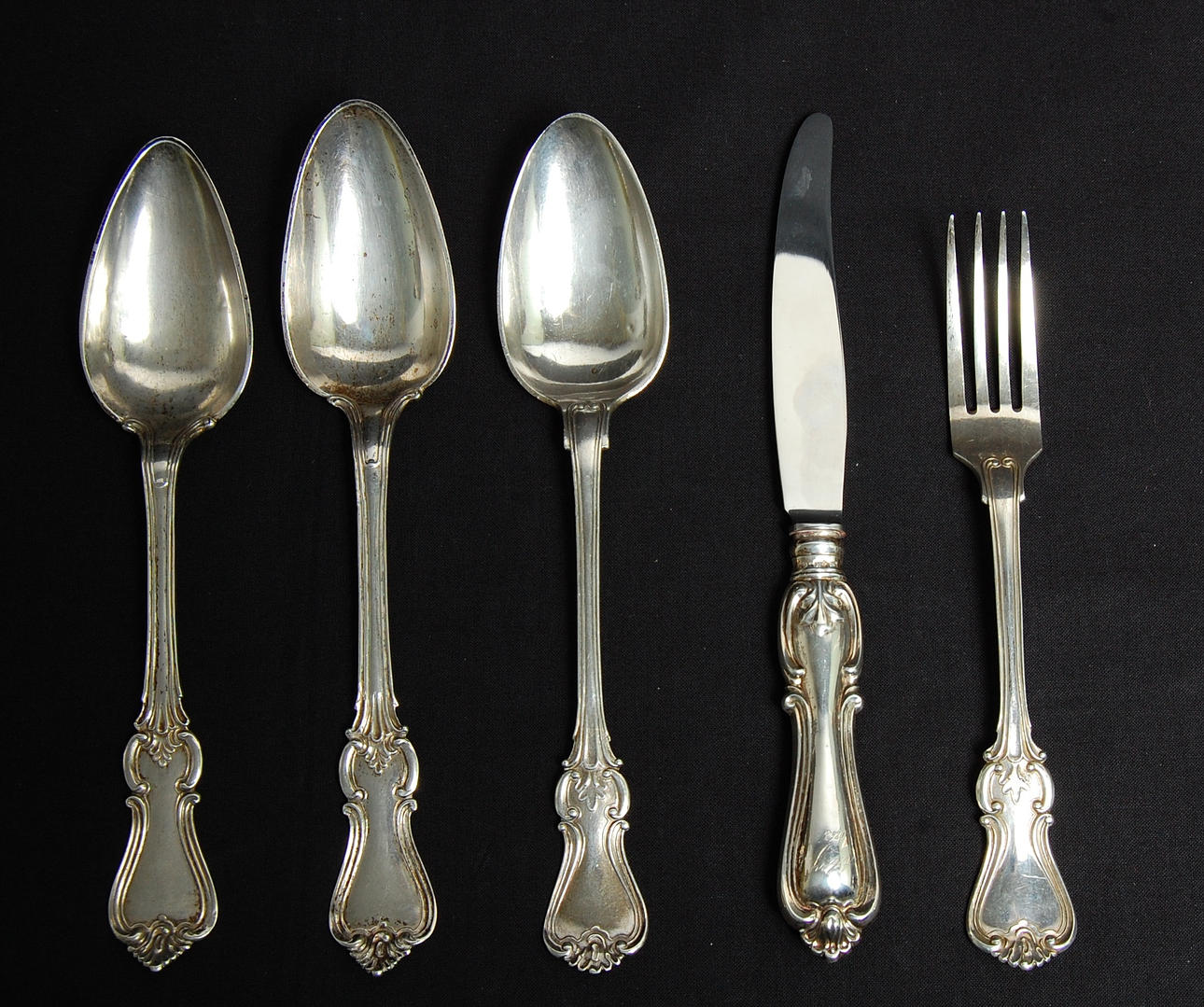 MATBESTICK, silver, 5 delar " Olga " stämplade omkring 1860.