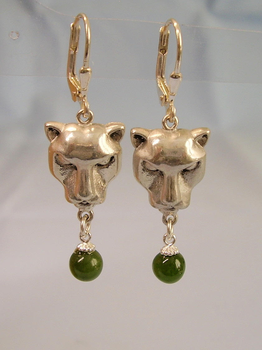 PENDIENTES CABEZA DE PANTERA CON JADE.