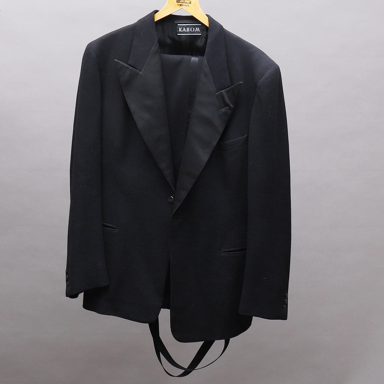 TUXEDO, 2 pieces, Kabom & Elegante.