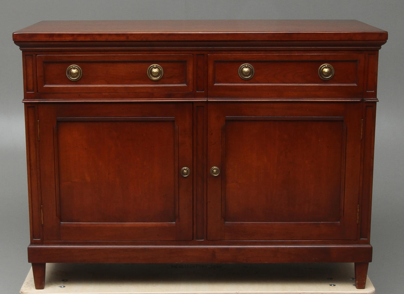 SIDEBOARD med minibar, England, 1900-tal.