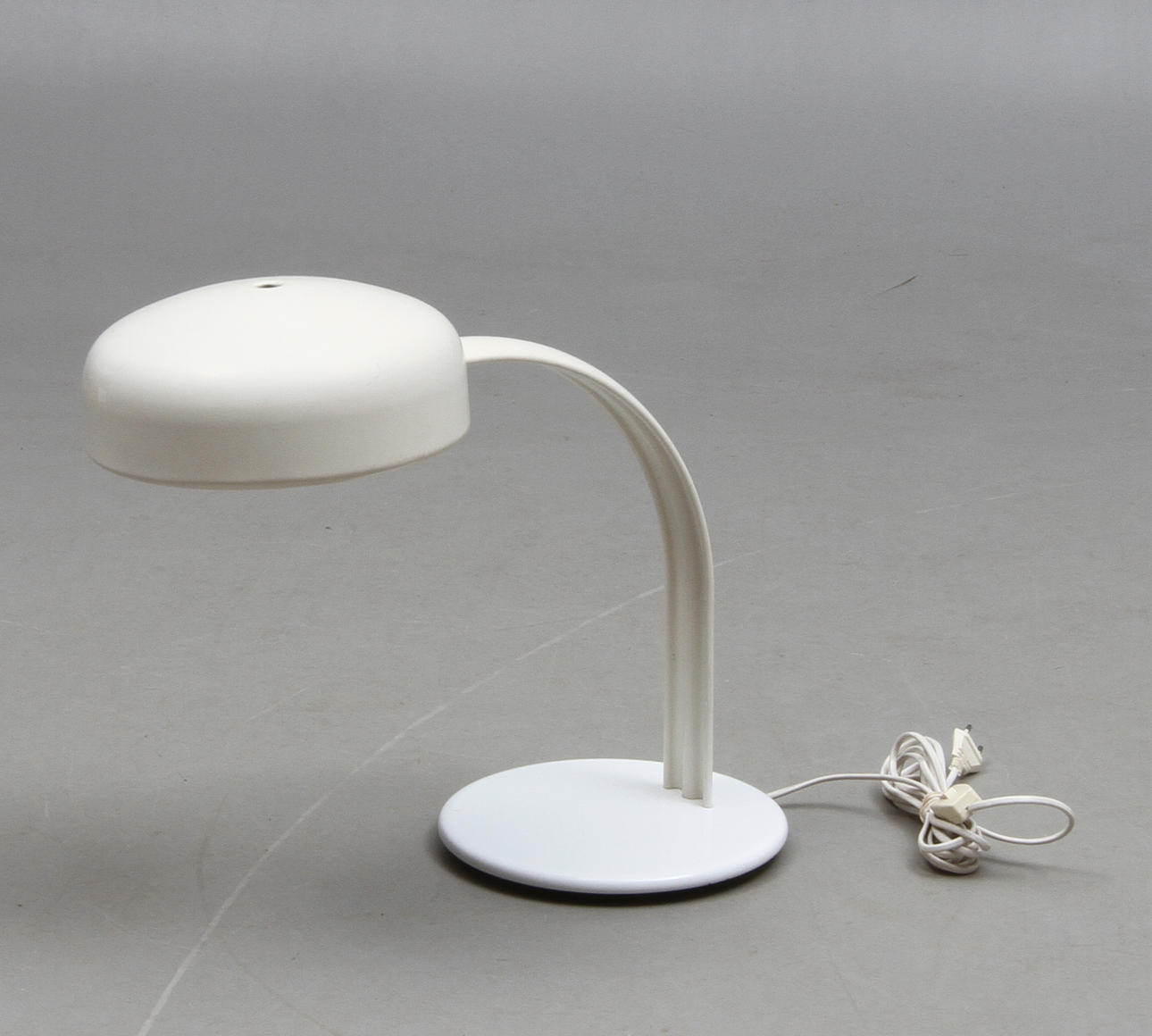 BORDSLAMPA, Handelshuset, 19/2000-tal.