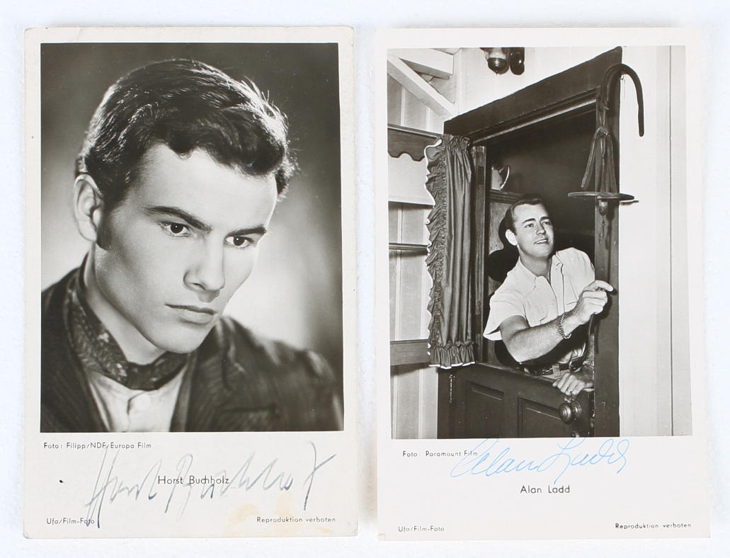 AUTOGRAFER, 2 st, Alan Ladd, Horst Buchholz.