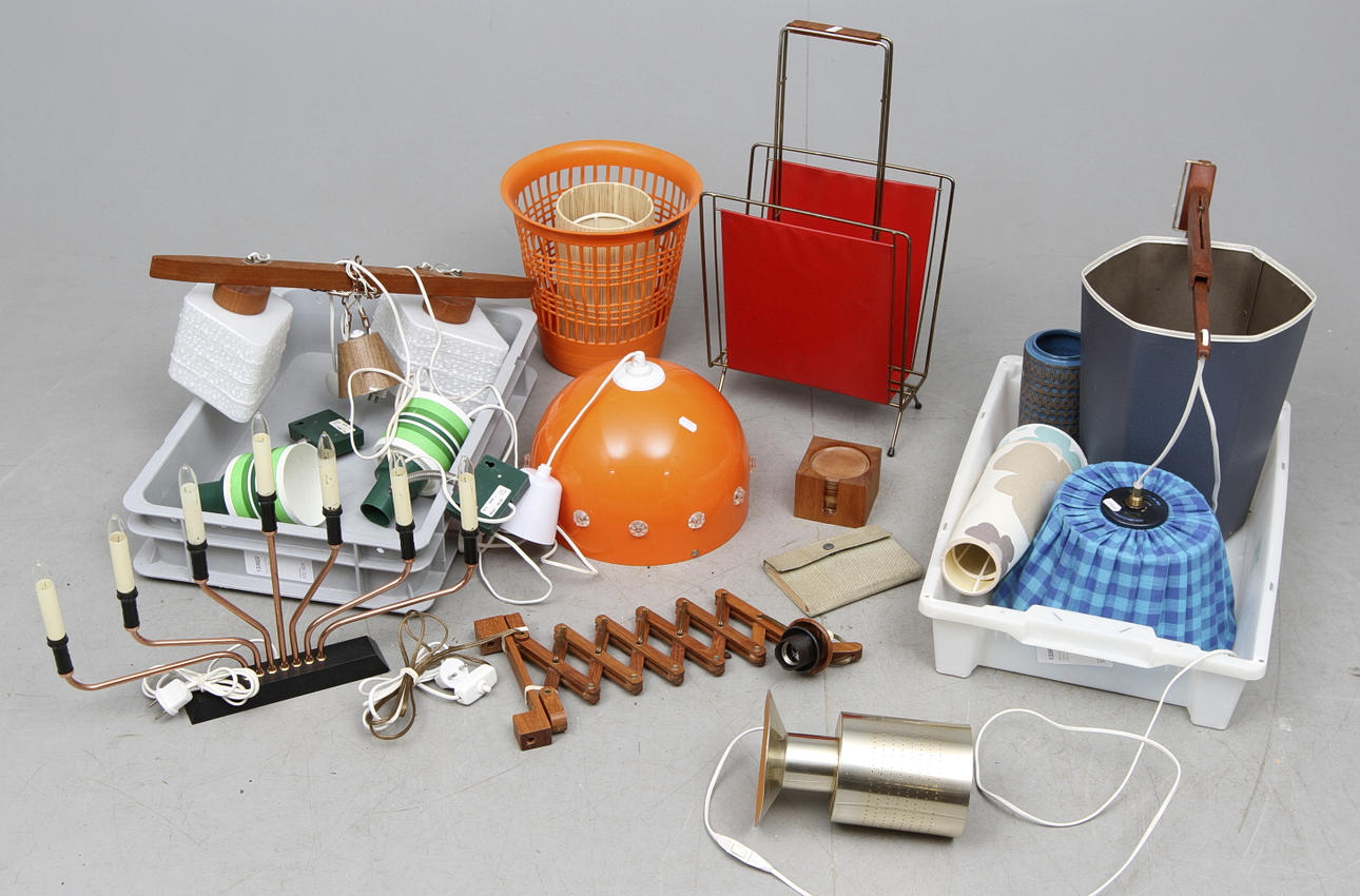 PARTI DIVERSE, 2 lådor, 1950-1970-tal.